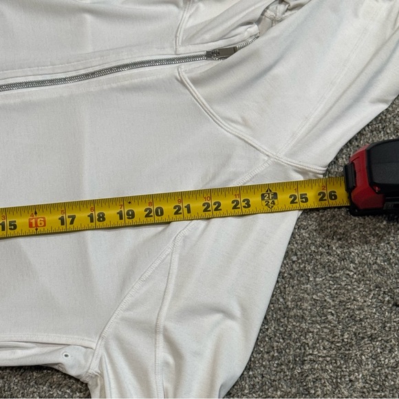 Athleta Pacific Baja UPF White Jacket Size Large Lightweight Zip-Up Hoodie - Picture 11 of 11